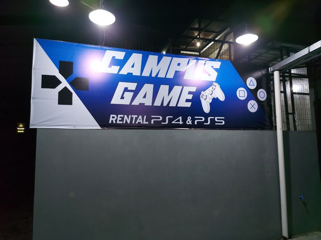 Papan nama Campus Game Rental PS4 & PS5